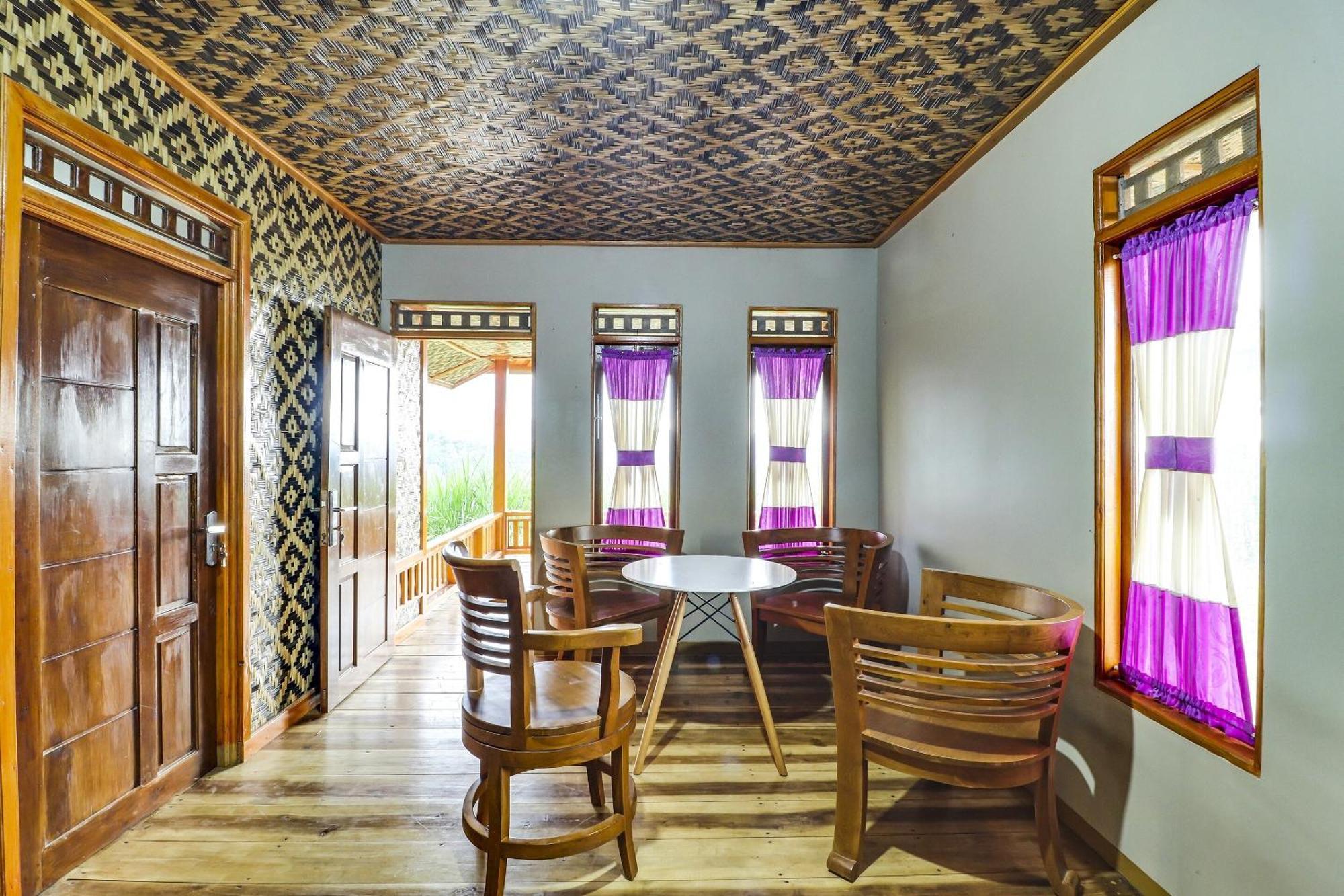 Oyo Homes 90956 Desa Wisata Guranteng Pendjalu Ngoại thất bức ảnh