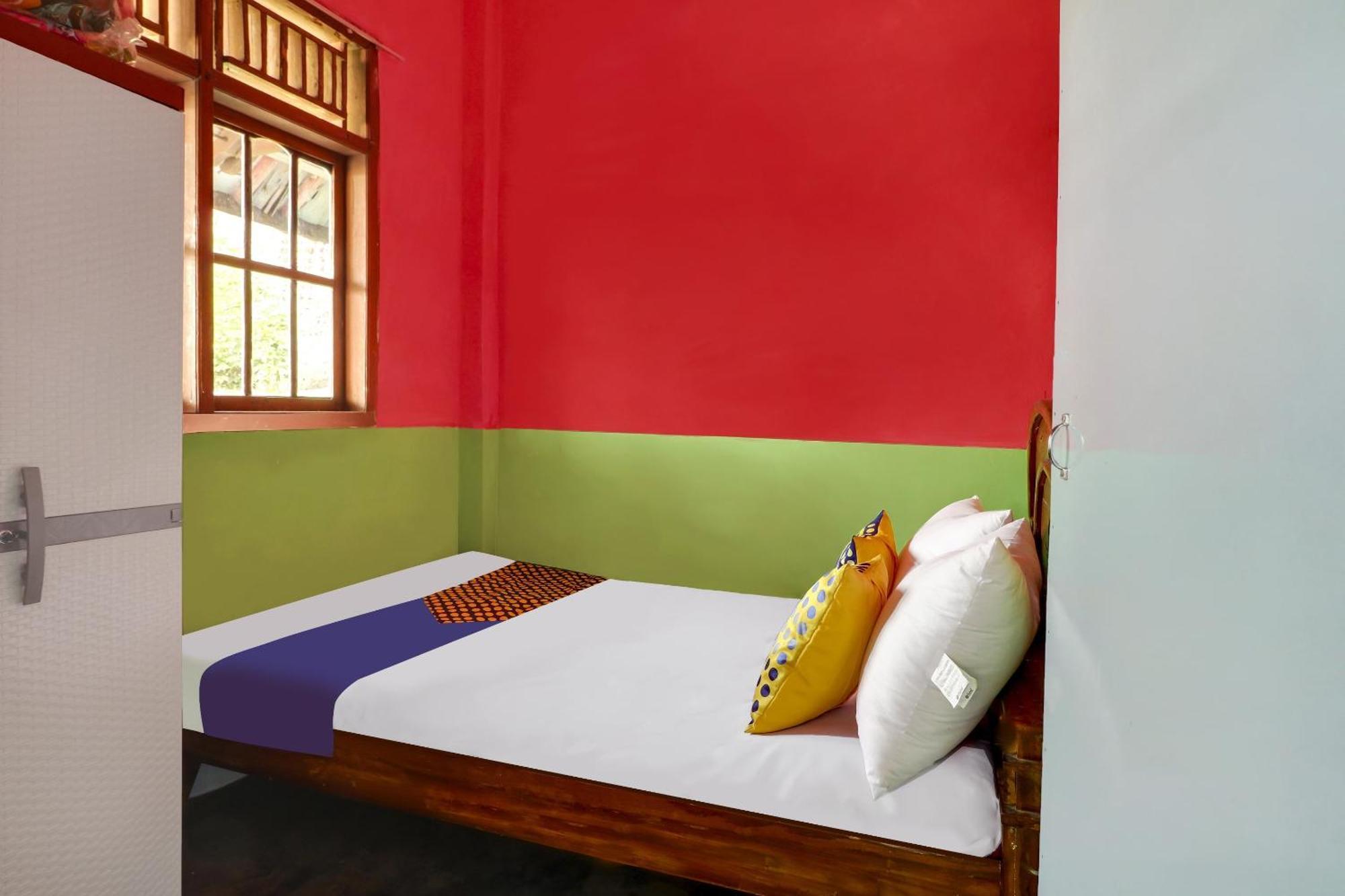 Oyo Homes 90956 Desa Wisata Guranteng Pendjalu Ngoại thất bức ảnh