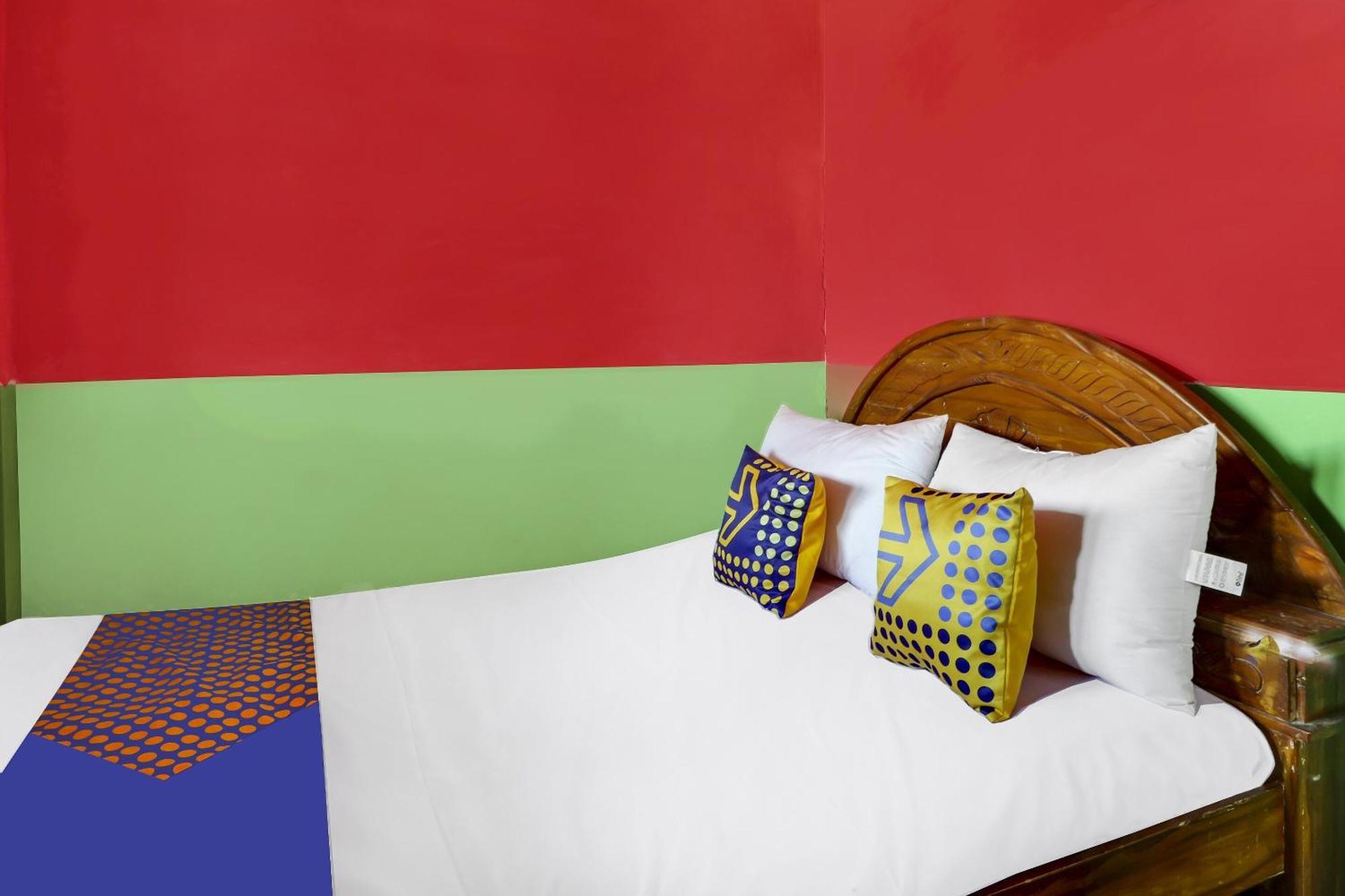 Oyo Homes 90956 Desa Wisata Guranteng Pendjalu Ngoại thất bức ảnh
