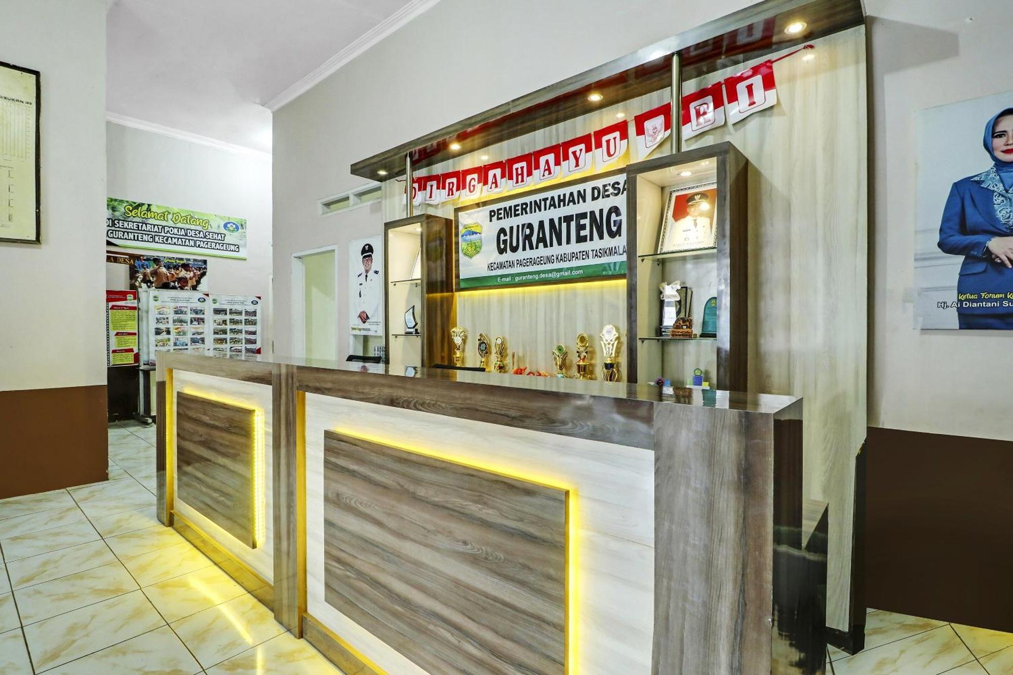 Oyo Homes 90956 Desa Wisata Guranteng Pendjalu Ngoại thất bức ảnh