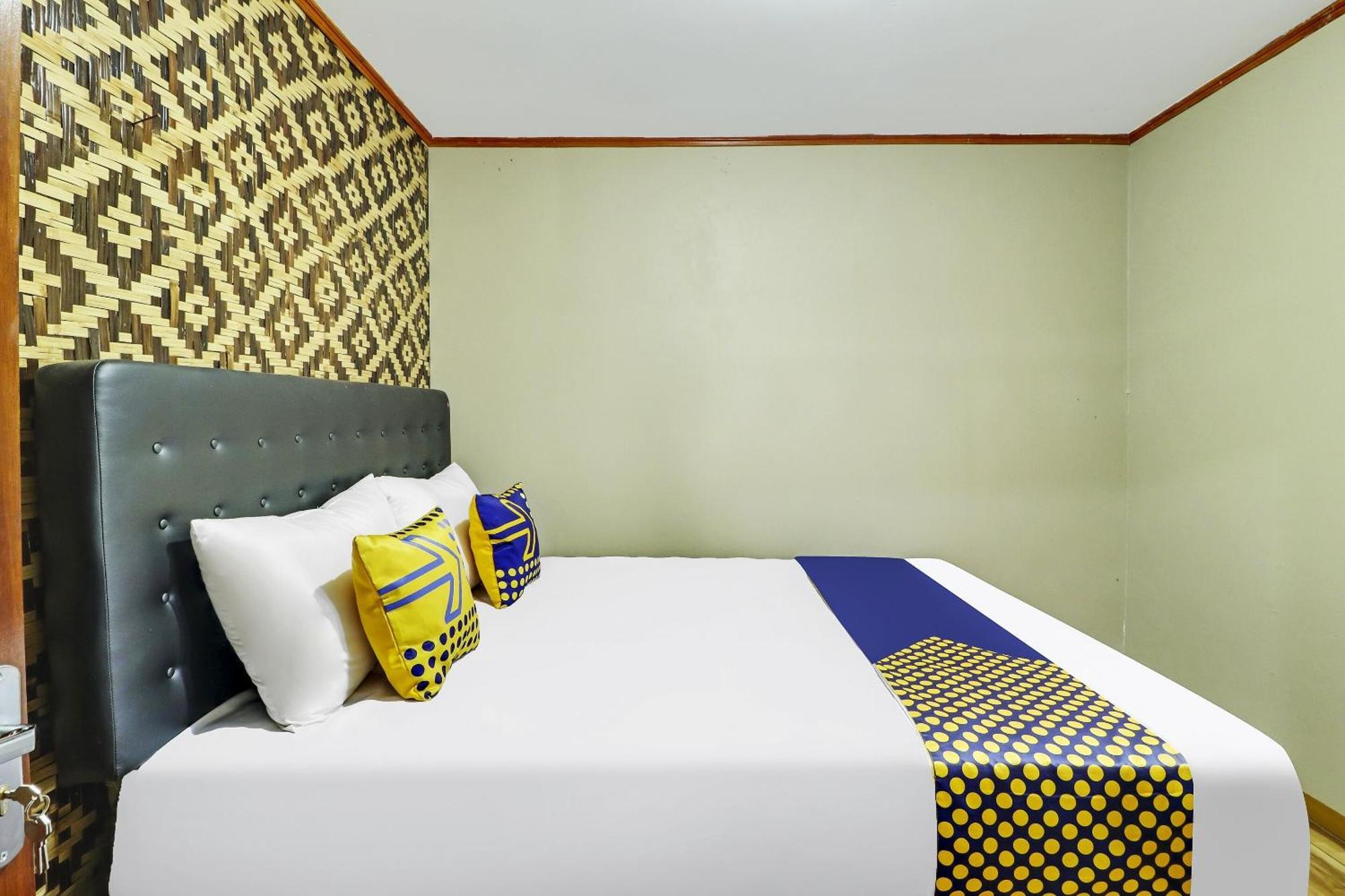 Oyo Homes 90956 Desa Wisata Guranteng Pendjalu Ngoại thất bức ảnh