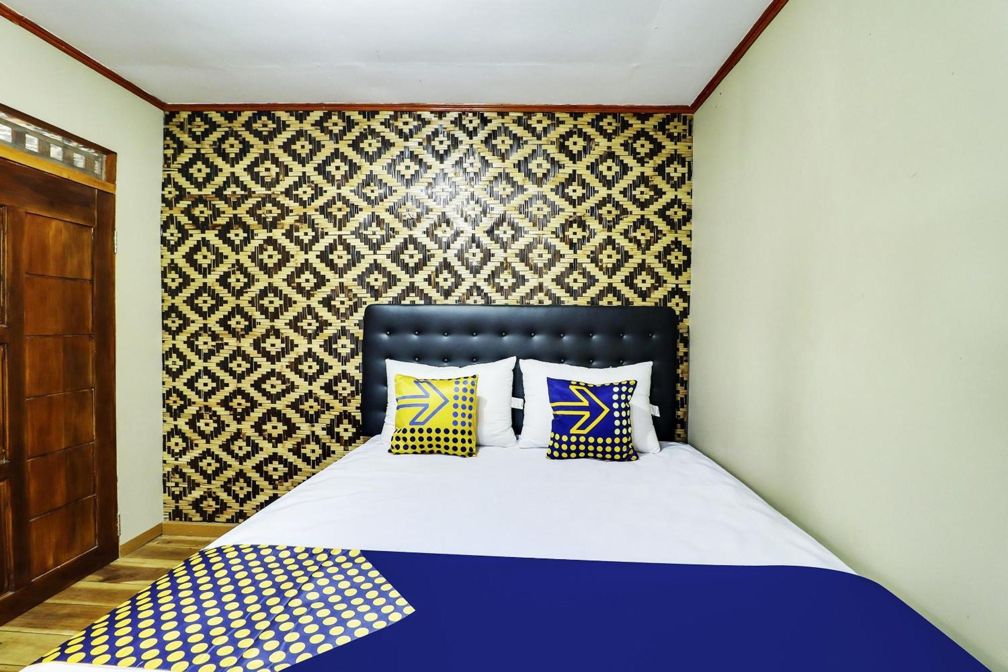 Oyo Homes 90956 Desa Wisata Guranteng Pendjalu Ngoại thất bức ảnh