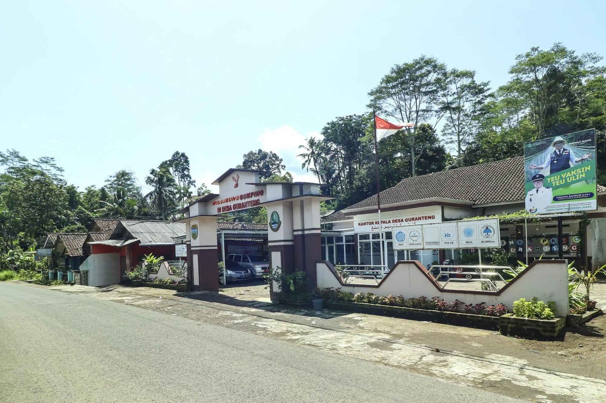 Oyo Homes 90956 Desa Wisata Guranteng Pendjalu Ngoại thất bức ảnh